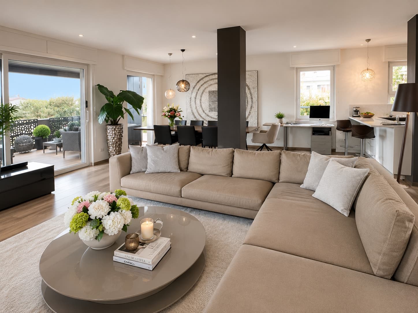 Modernisiertes Seehaus mit Dachterrasse — Maccagno