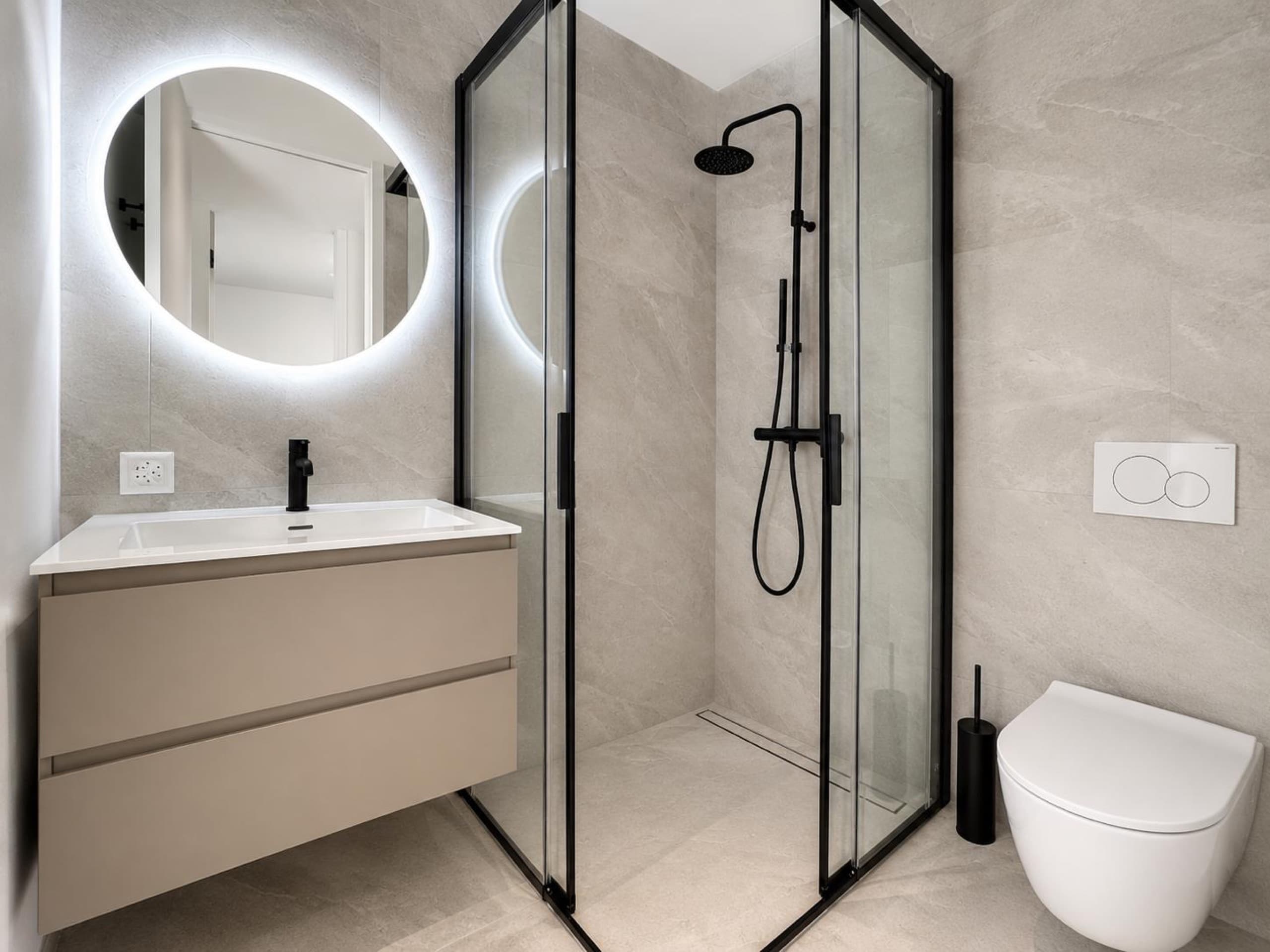 Exklusive 4½-Zimmer-Neubauwohnung, Erstbezug — Losone