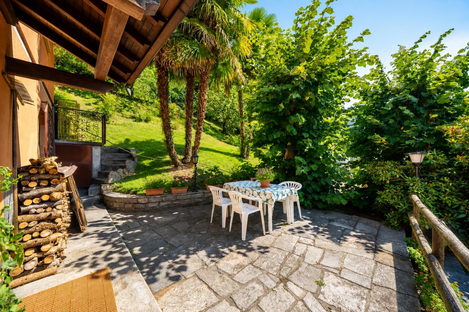 Villa in Dumenza