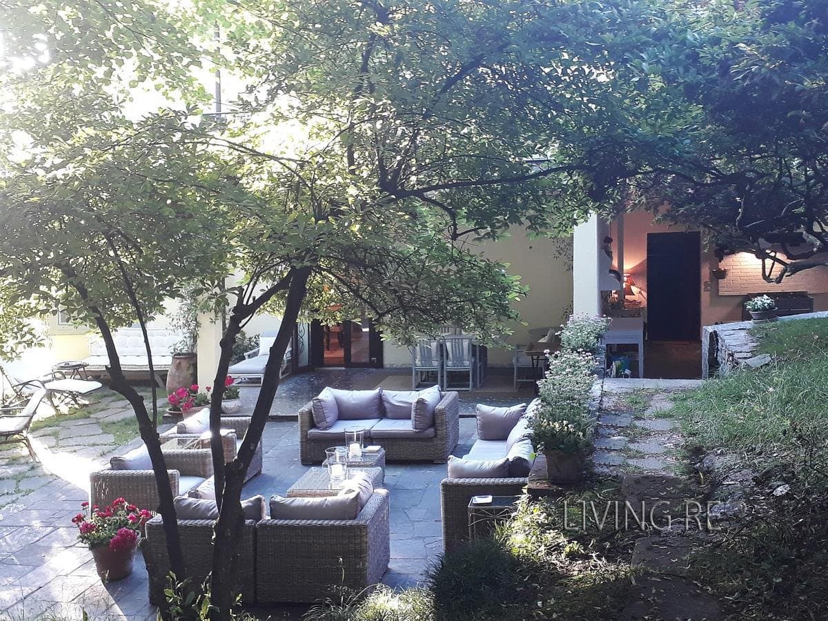 Exklusive Villa mit Seeblick am Lago Maggiore — Luino